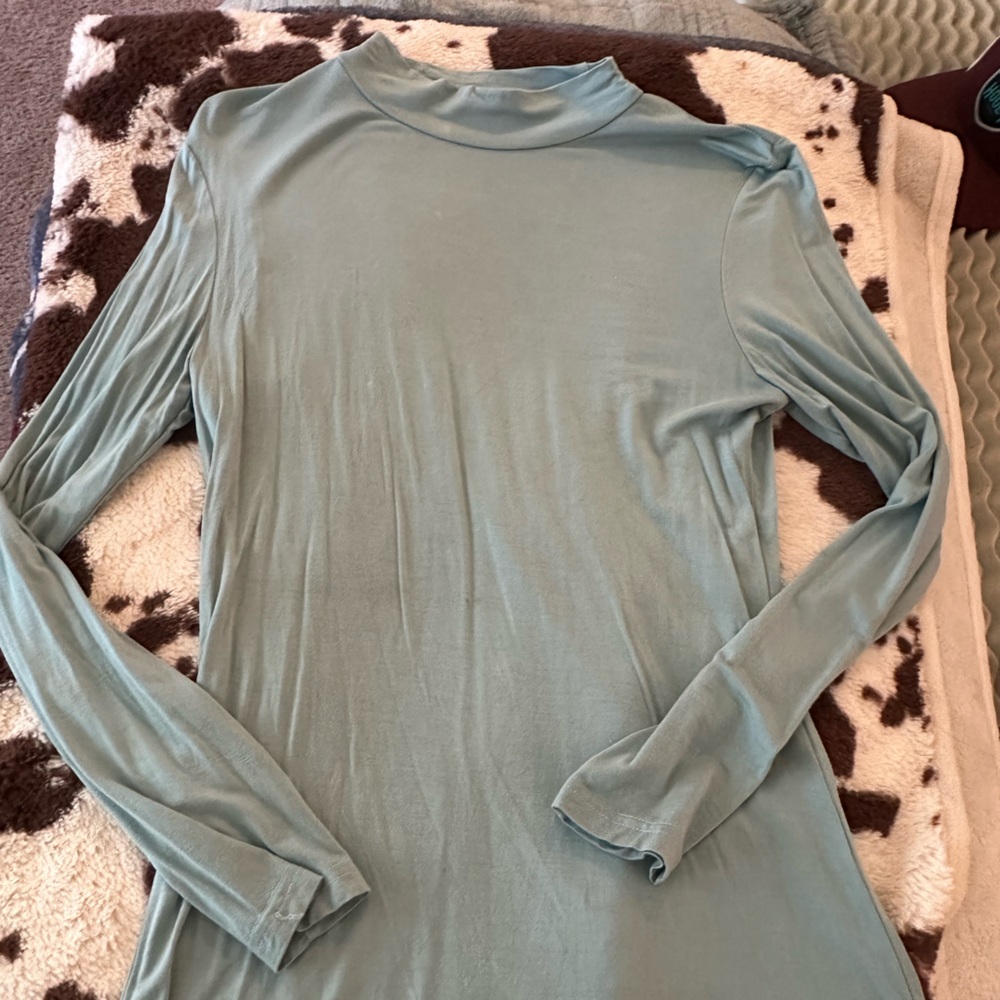 Long Sleeve Light Blue Turtleneck Top